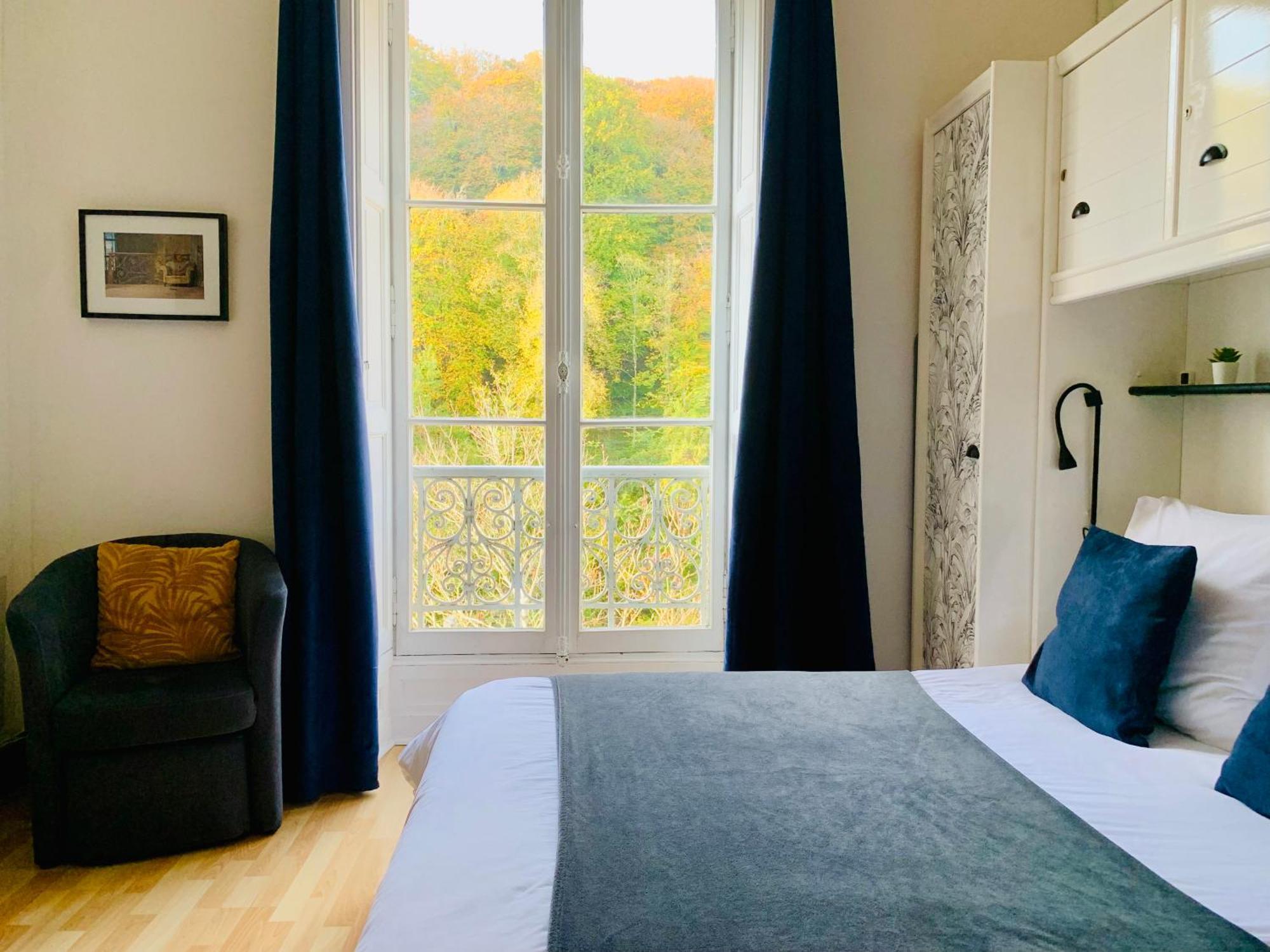 Studio 3 étoiles rénové, lumineux et cosy à 2 pas des thermes dans immeuble atypique Capvern Esterno foto
